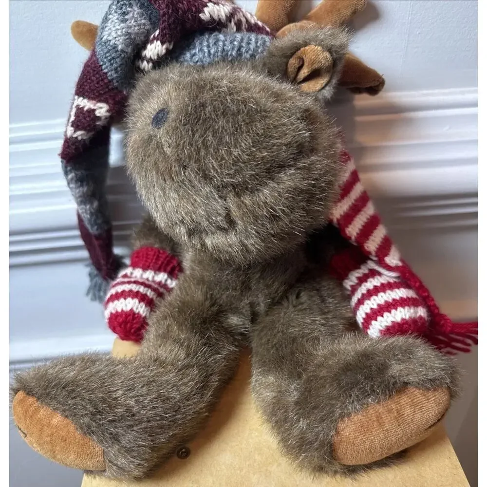Boyds Collection Christmas Moose Plush 15” Knit Hat Scarf Mittens Holiday